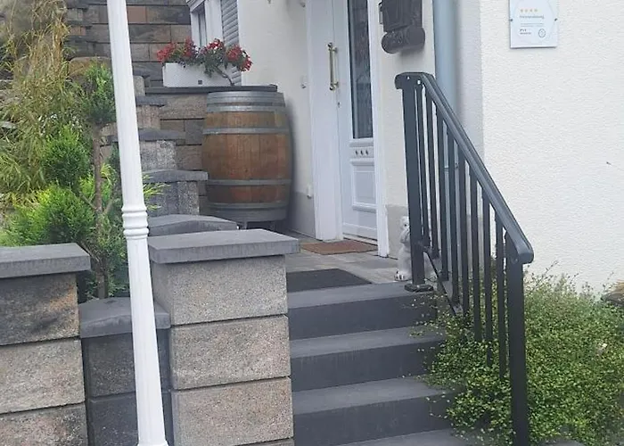 Moselburgblick * Burgen (Mayen-Koblenz)